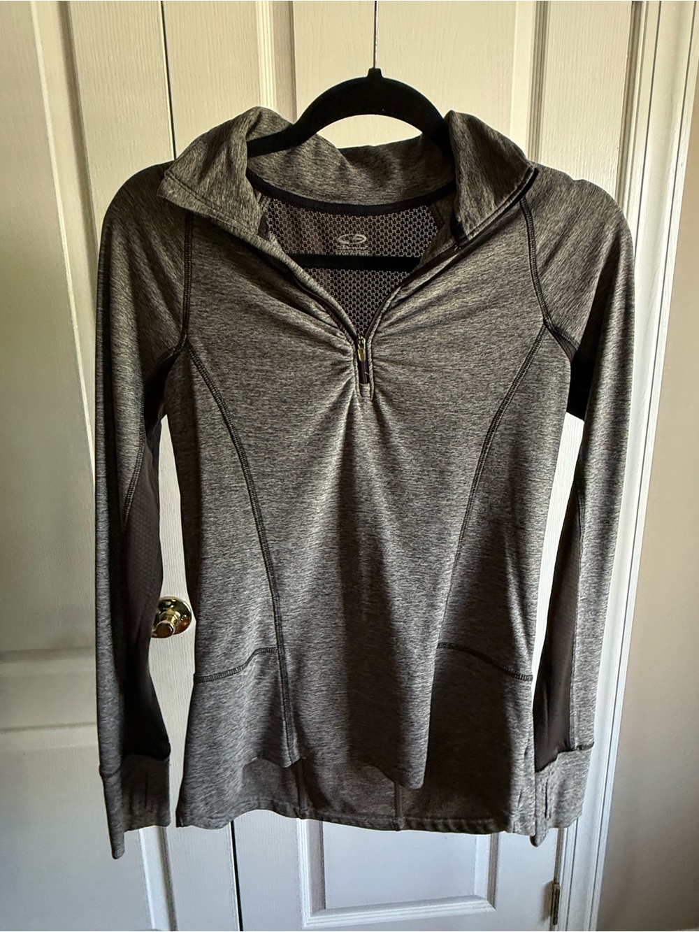Champion Women's Gray Quarter-Zip Hoodie